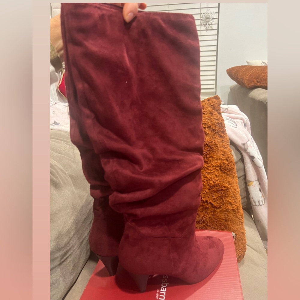 NWT Dressbarn Burgundy Heeled Boots - Picture 8 of 15